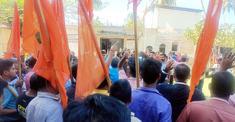 ইসকনের সদস্যদের বাধা, চাতলাপুর শুল্ক স্টেশনে আমদানি-রপ্তানি বন্ধ